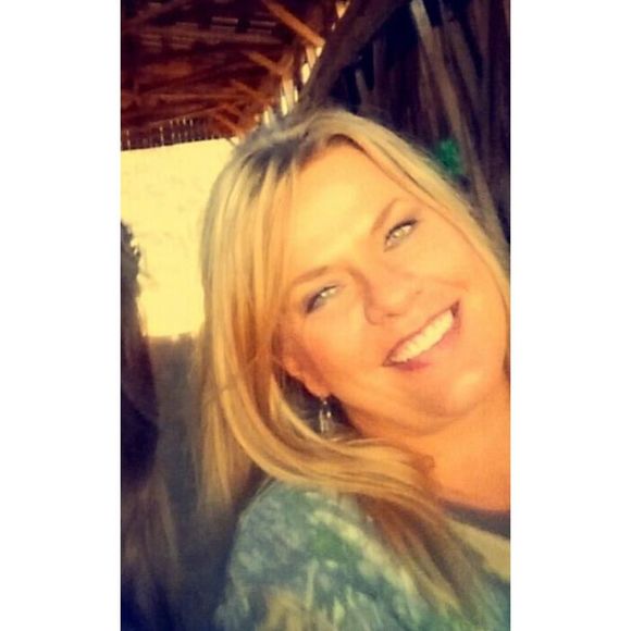 Meet your Posher, Andrea - Picture 1 of 1